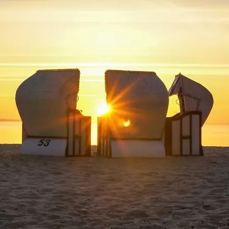1 Ostseeferienhaeuser Stettiner Haff Hotel Mönkebude