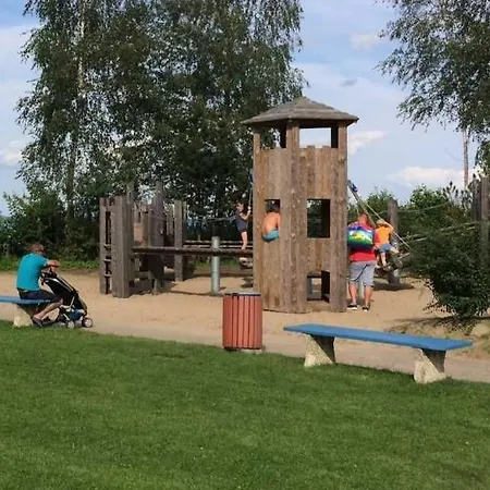 1 Ostseeferienhaeuser Stettiner Haff Hotel