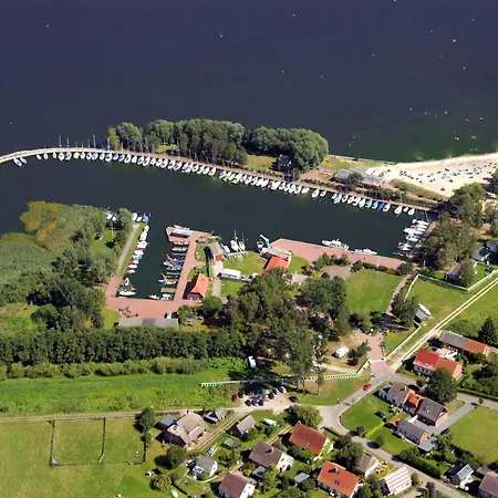 Hotel 1 Ostseeferienhaeuser Stettiner Haff